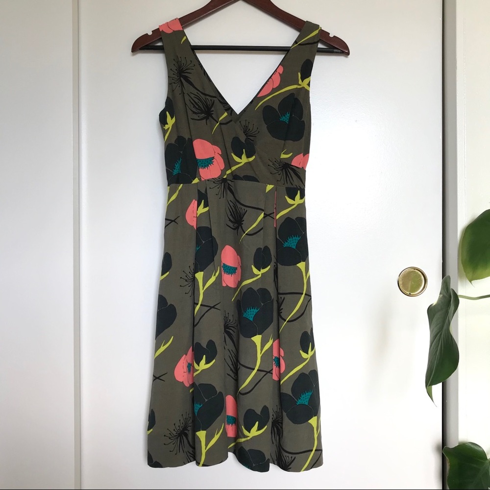 *SOLD* Sariah Anthropologie Floral Dress